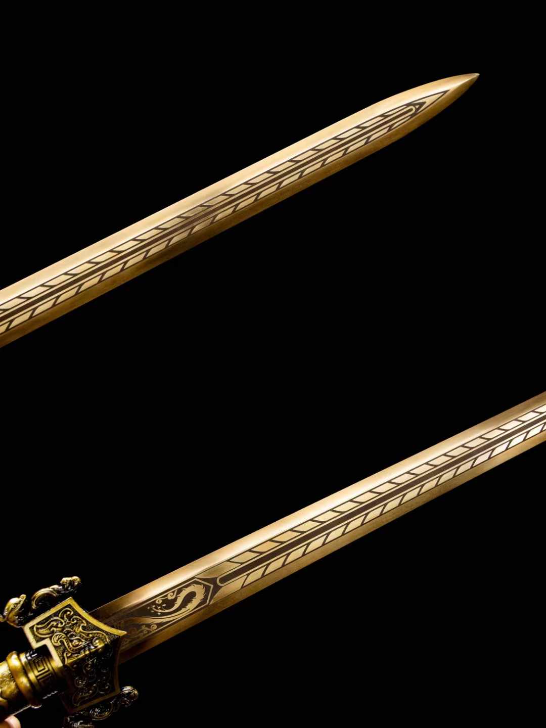 Divine Radiance Han Sword