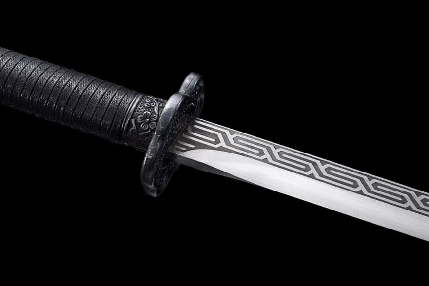 Handmade Return of the King High Manganese Steel Chinese Sword With Black Scabbard