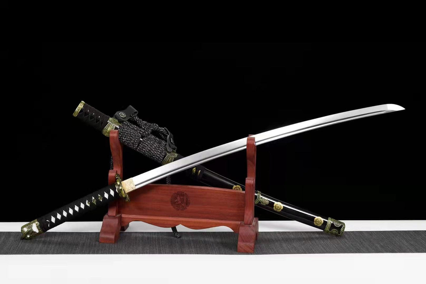 High-performance Japanese Tachi Odachi 村雨丸 Spring Steel Exclusive mold opening